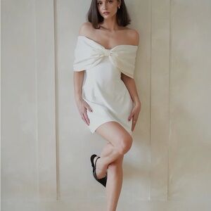 Aisol Arianne White Bow Dress